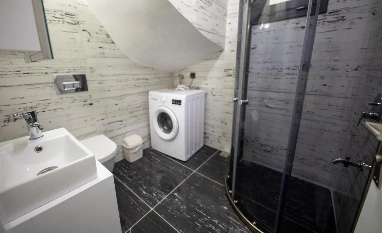 Yarasir Family Suite Didim Homestay